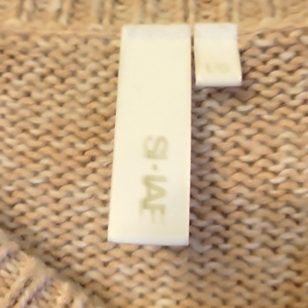 Sl LAB SWEATER (Bloomingdales) - Picture 3 of 7